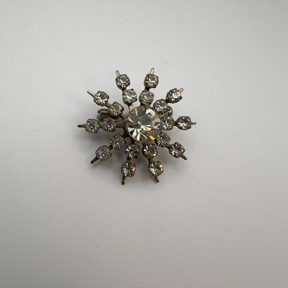 Vintage 50s Prong Set Rhinestone Brooch Starburst Silver Snowflake Atomic Pin - Picture 5 of 10